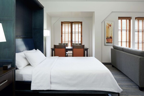 Homewood Suites By Hilton Mont-Tremblant Resort