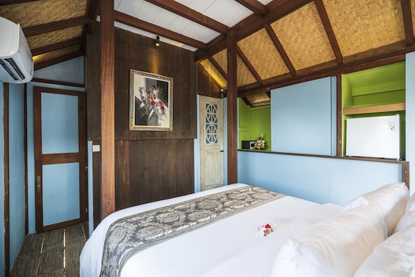Amed Lodge By Sudamala Resorts