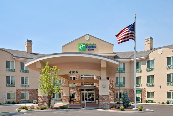 Holiday Inn Express & Suites Nampa - Idaho Center