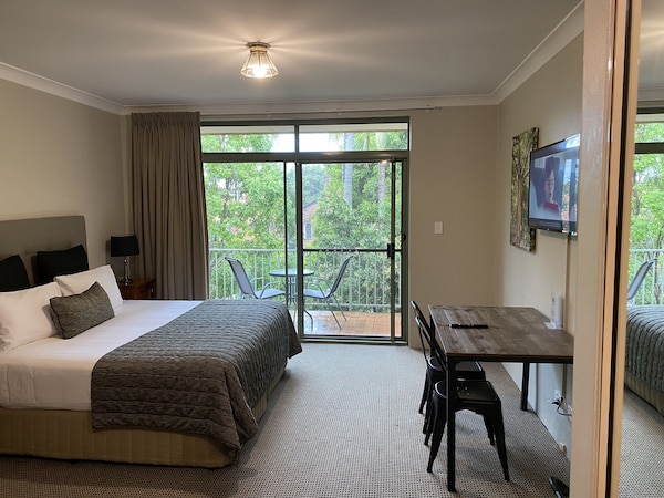 The Belmore Apartments Hotel