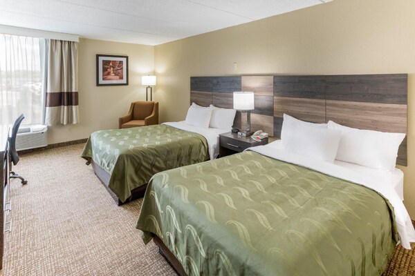 Hotel Quality inn & suites Plattsburgh