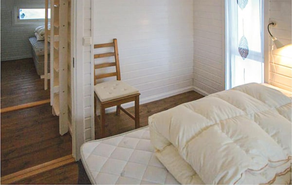 4 Bedroom Accommodation In Stranda