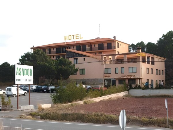 Hotel Mora