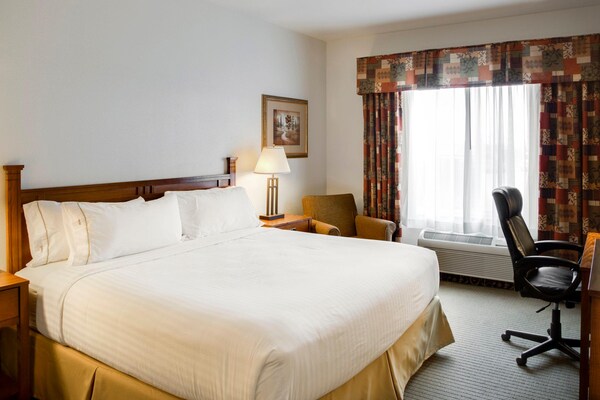 Holiday Inn Express & Suites Jacksonville, An Ihg Hotel
