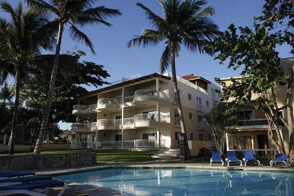 Kite Beach Hotel & Condos