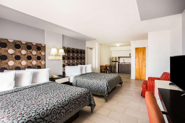 Arya Blu Inn And Suites