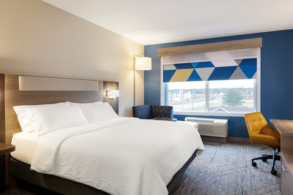Holiday Inn Express & Suites Buford NE - Lake Lanier Area, an IHG Hotel