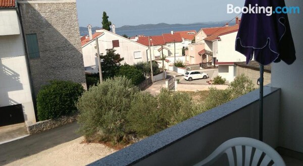 Apartments 13982 Zadar