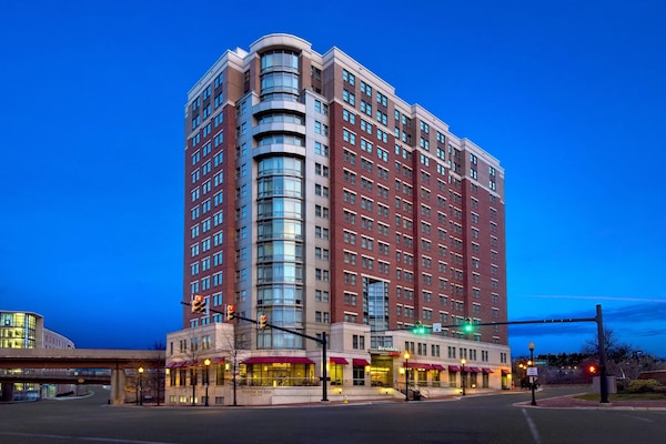 Residence Inn by Marriott Alexandria Old Town South at Carlyle