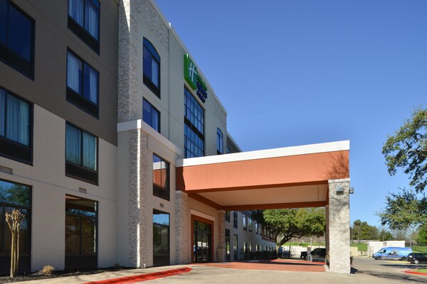 Holiday Inn Express & Suites Austin North Central, An Ihg Hotel
