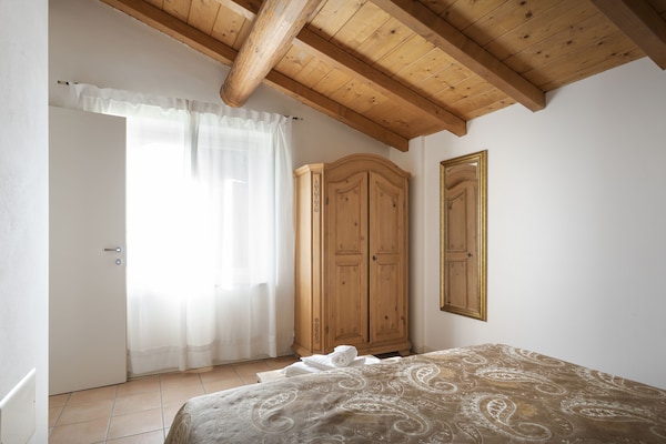 Corte Dei Soavi-Family Rooms & Apartments