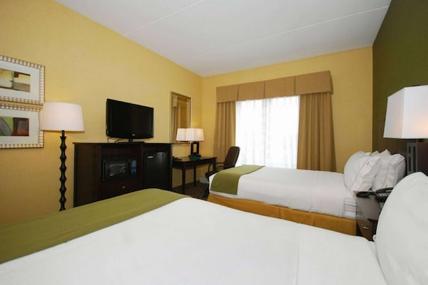 Holiday Inn Express & Suites Kittanning