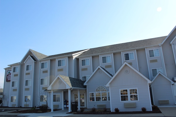 Microtel Inn and Suites Fort Scott