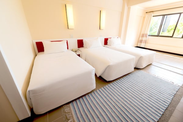 Hotel Rayong Resort