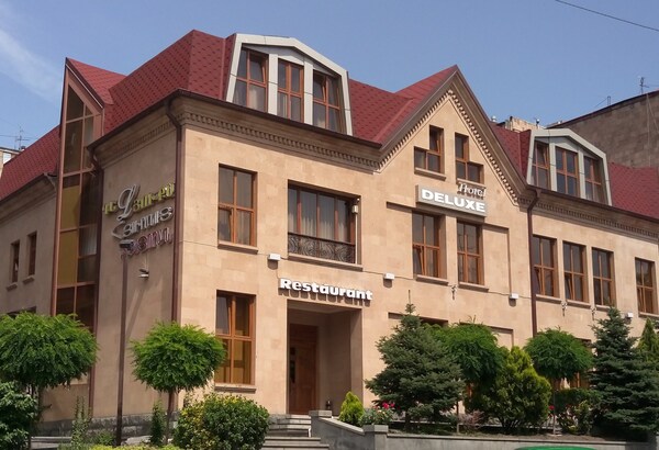 Hotel Yerevan Deluxe