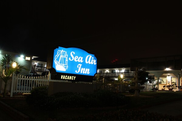 Sea Air Inn & Suites - Downtown - Restaurant Row
