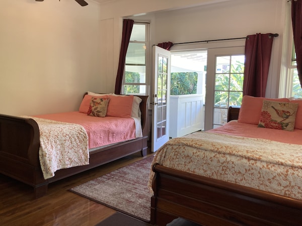Hilo Bay Oceanfront Bed And Breakfast