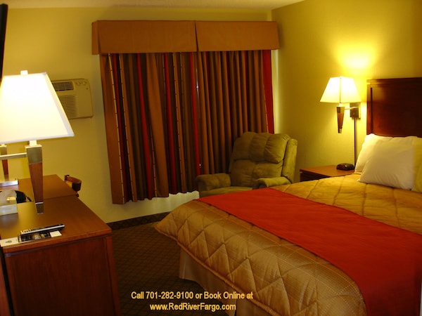 Red Lion Inn and Suites Fargo
