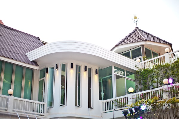 Paradise Hotel Udon Thani