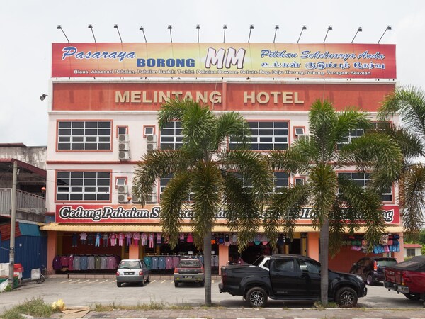 OYO 1038 Melintang Hotel