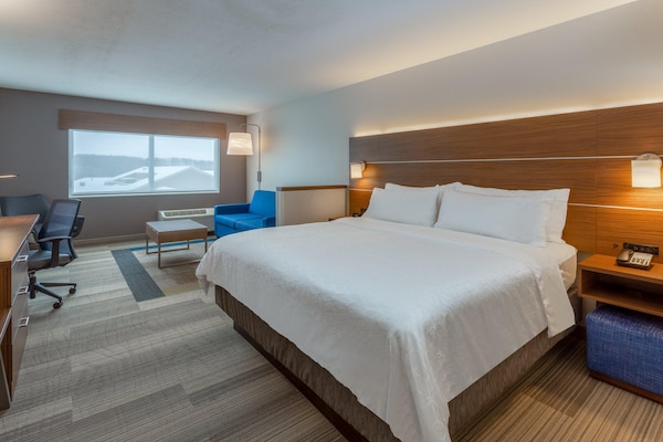 Holiday Inn Express & Suites - Rice Lake, an IHG Hotel