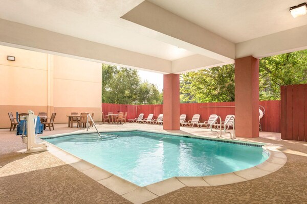 Country Inn & Suites By Carlson Houston Intercontinental Airport South