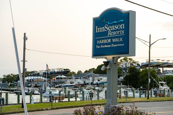 Innseason Harborwalk Resort