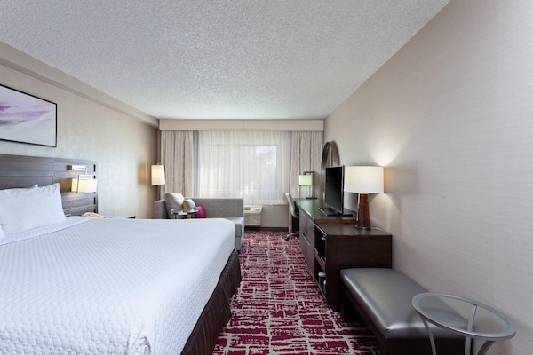 Crowne Plaza Silicon Valley North - Union City, An Ihg Hotel