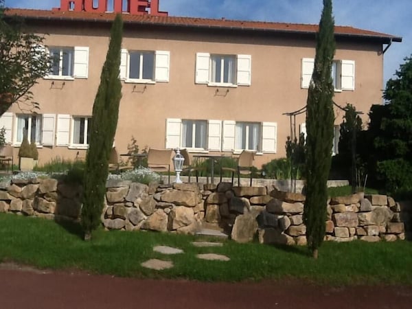 Hotel Des Grands Vins