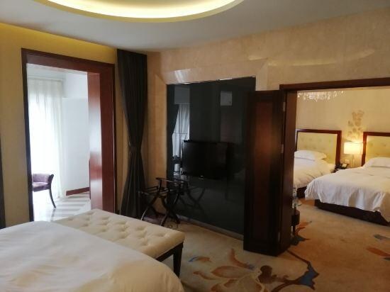 Yuntian Hotel