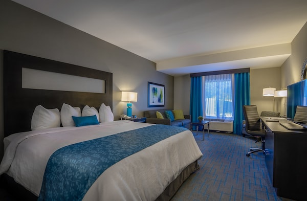 Holiday Inn & Suites Syracuse Airport - Liverpool an IHG hotel