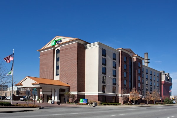 Holiday Inn Express Hotel & Suites Indianapolis Dtn-Conv Ctr, An Ihg Hotel