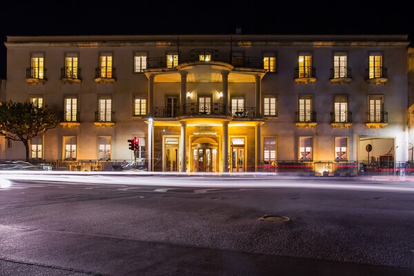Hotel Mariano IV Palace