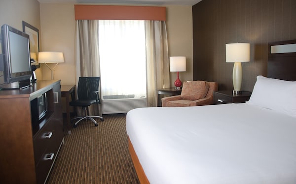 Holiday Inn Express Hotel & Suites Watertown - Thousand Islands, An Ihg Hotel