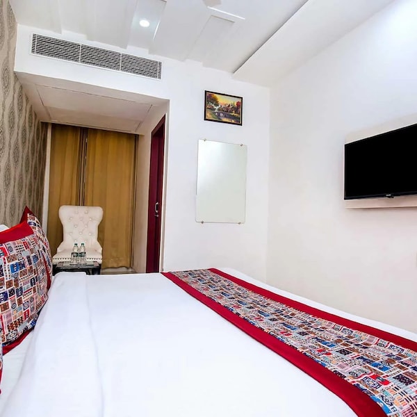 Hotel Raj Darbar ₹ 1,205. Amritsar Hotel Deals & Reviews - KAYAK