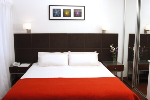 Hotel Cordoba 860 Suites