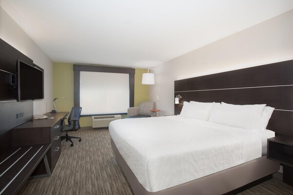 Holiday Inn Express Hotel & Suites Longmont, An Ihg Hotel