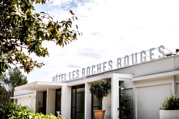 Les Roches Rouges, A Beaumier Hotel