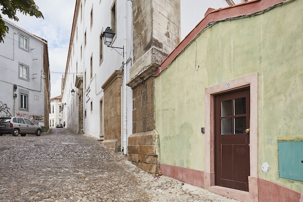 Fence Houses