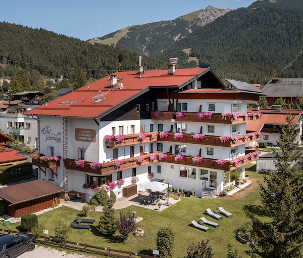 Hotel Schonegg