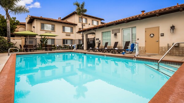 Best Western Capitola By-The-Sea Inn & Suites