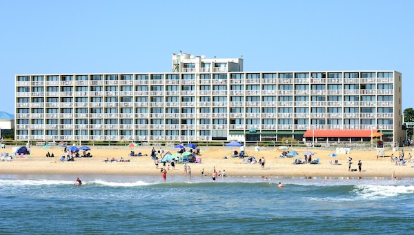 The Oceanfront Inn - Virginia Beach