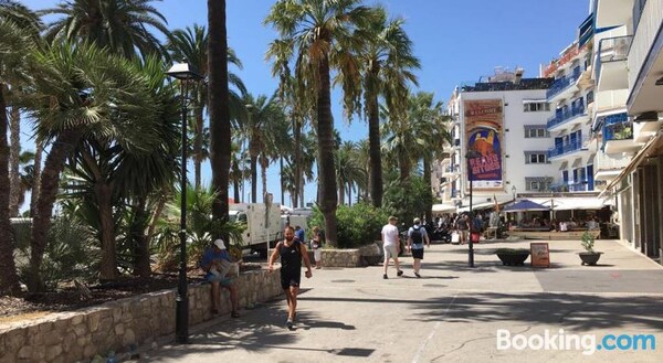 New: Wonderful Sitges