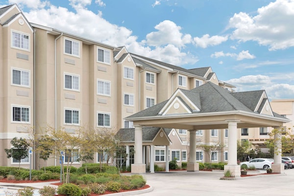 Microtel Inn And Suites Baton Rouge Airport