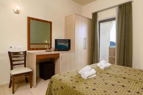 Hotel Alianthos Beach