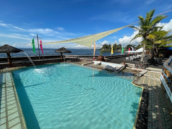 Costa Palmera Resort