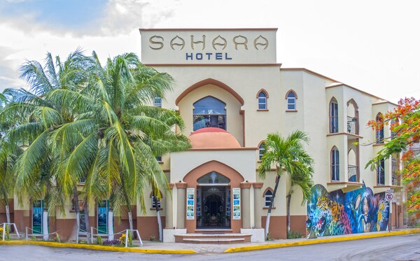 Hotel Gran Sahara