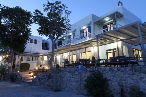 Ilioxenia Chios Studios & Apartments