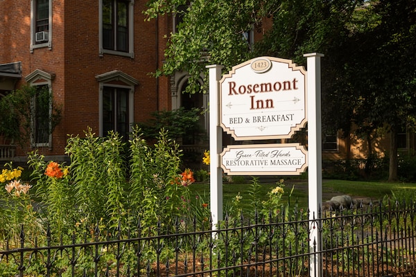 Rosemont Inn