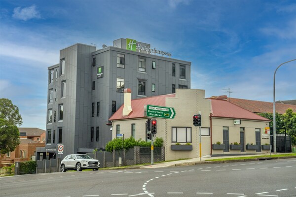 Holiday Inn & Suites - Parramatta Marsden Street, An Ihg Hotel